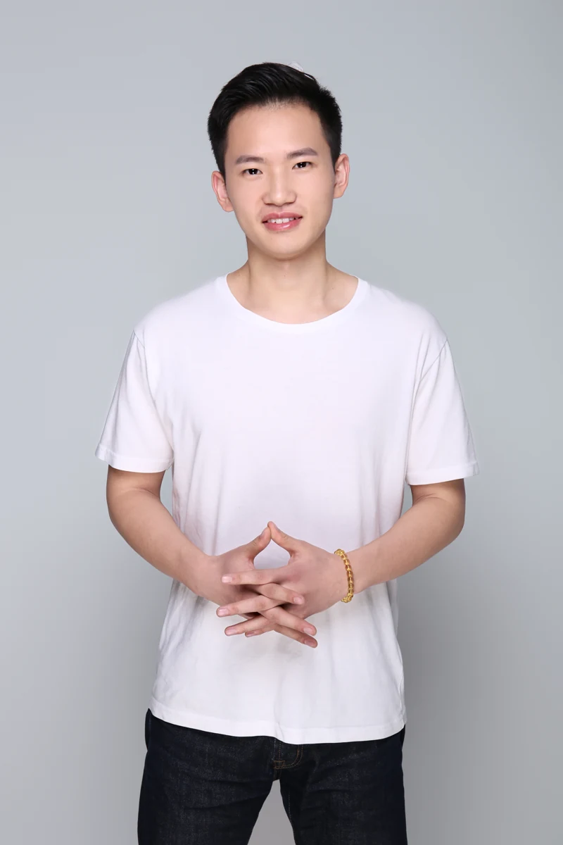 英语老师 Samuel 的个人照片